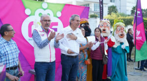 Entrega Pepe Chedraui juguetes a niñas y niños de san Andrés Azumiatla y los Ángeles Mayorazgo