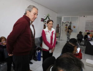 MariElise Budib inicia el año con 60 cirugías gratuitas de cataratas mediante el programa “Iluminando Miradas”
