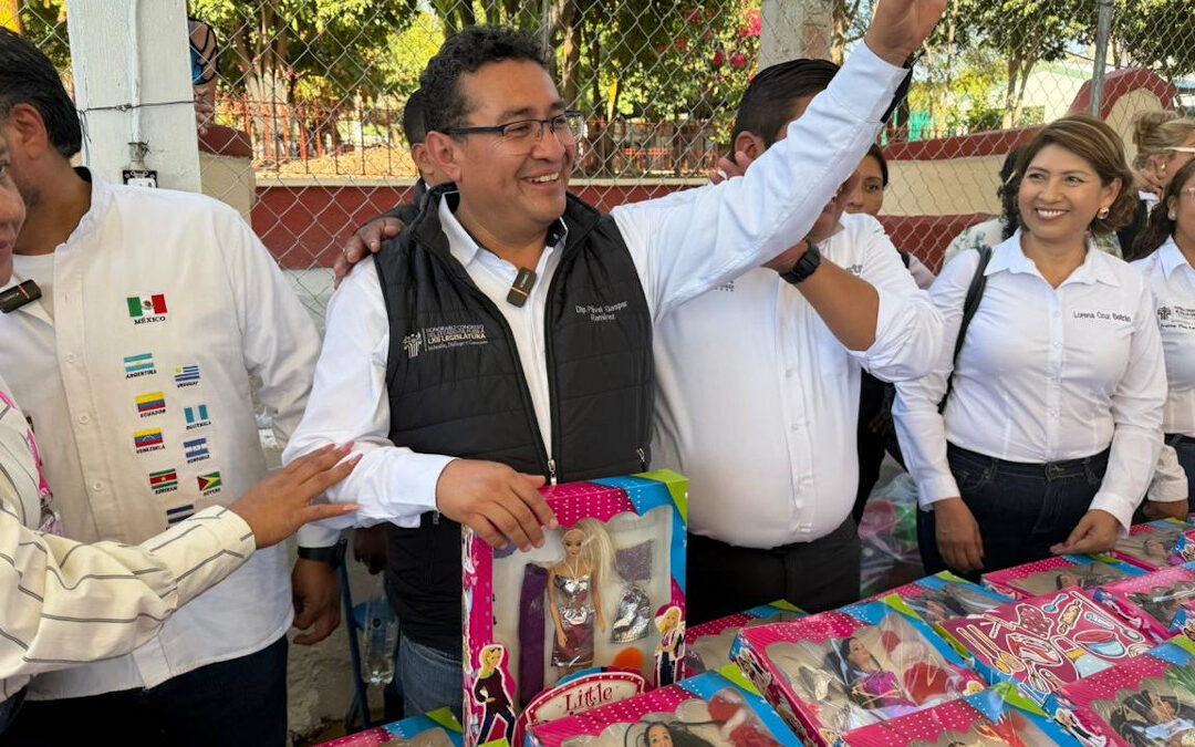 Diputado Pavel Gaspar Lleva Alegría a los Niños de Amatitlán de Azueta.