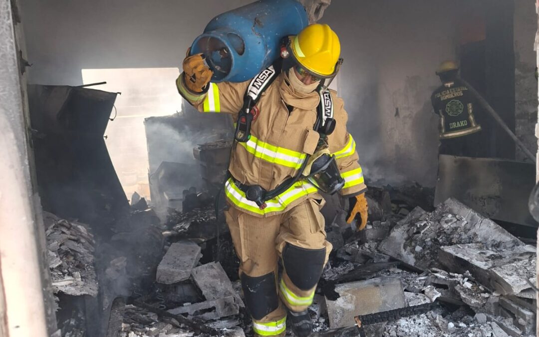 Protección Civil atiende explosión por abastecimiento de gas al sur de la ciudad de Puebla