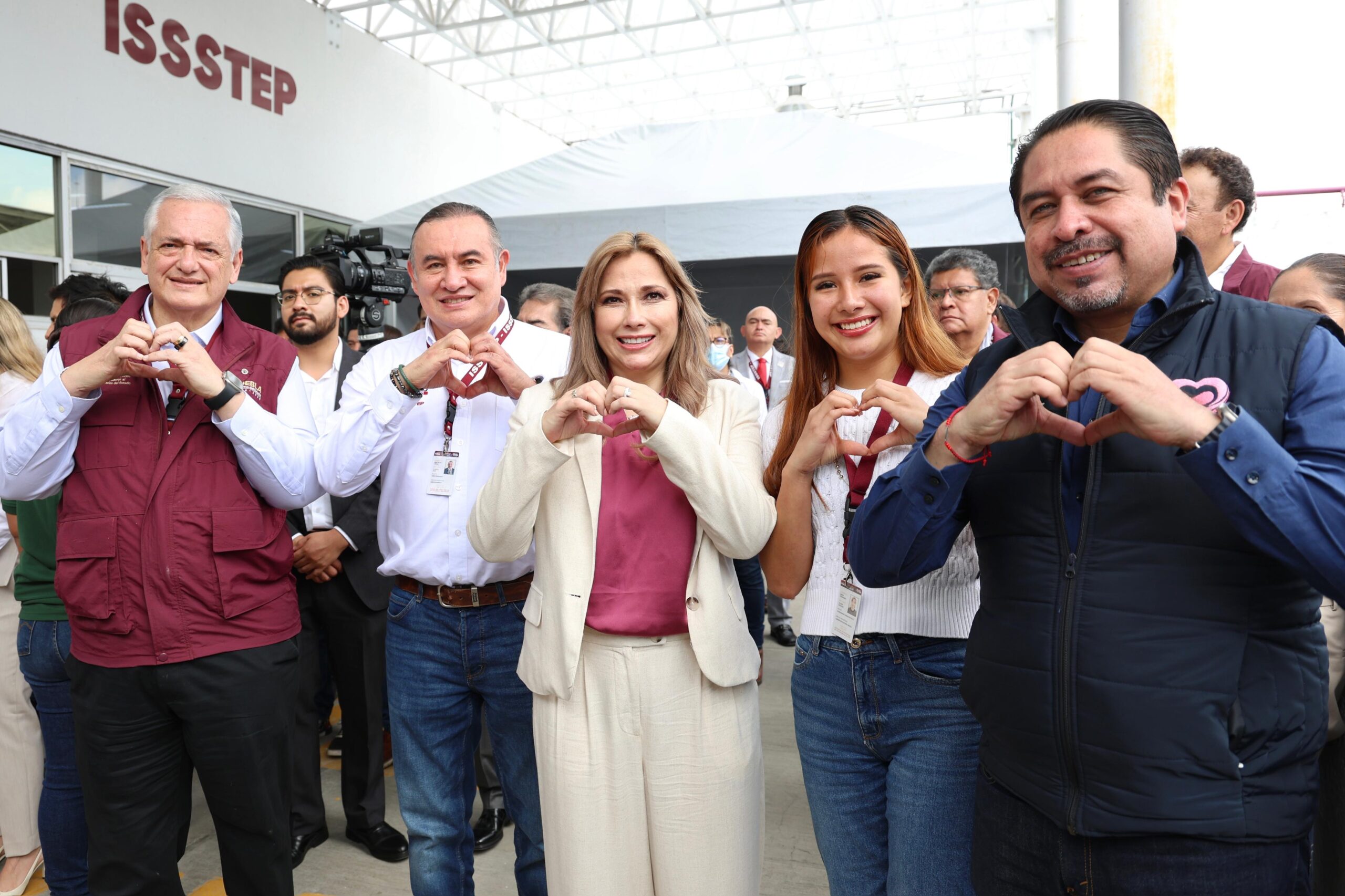 Observatorio-puebla-Gobierno-Puebla-sedif-ceci-arellano-cirugias-visuales