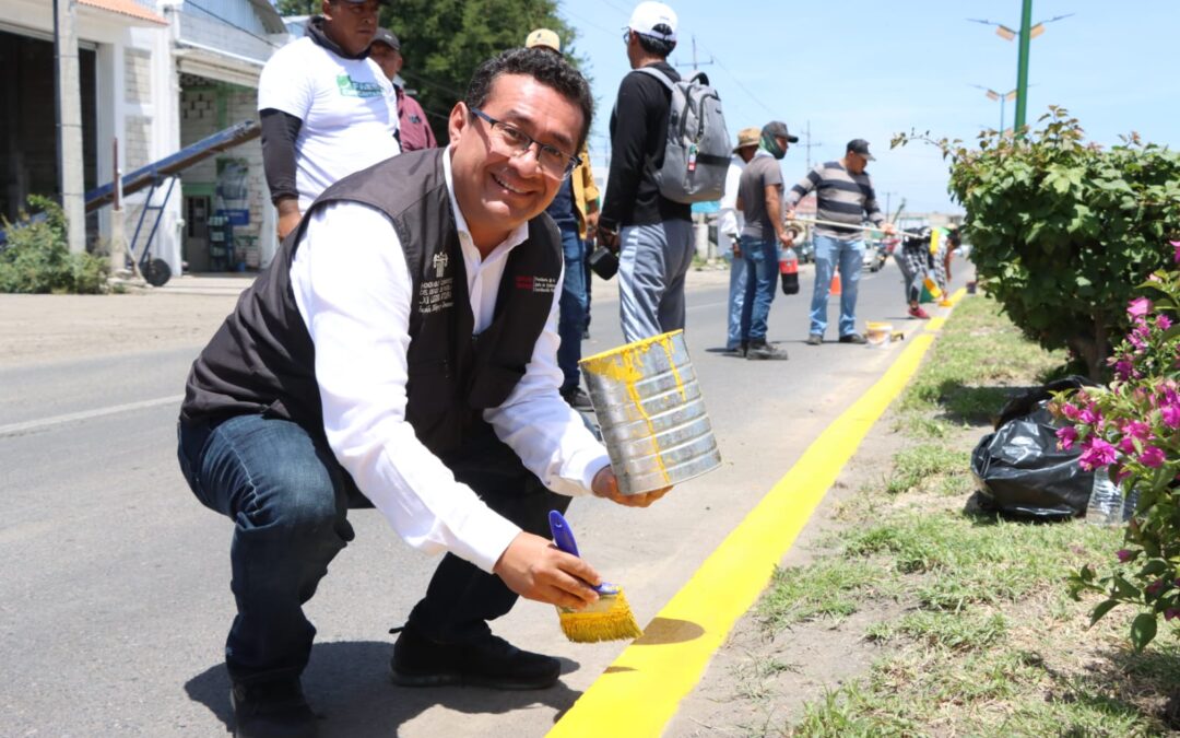 Participa diputado Pável Gaspar en faena comunitaria en Izúcar de Matamoros