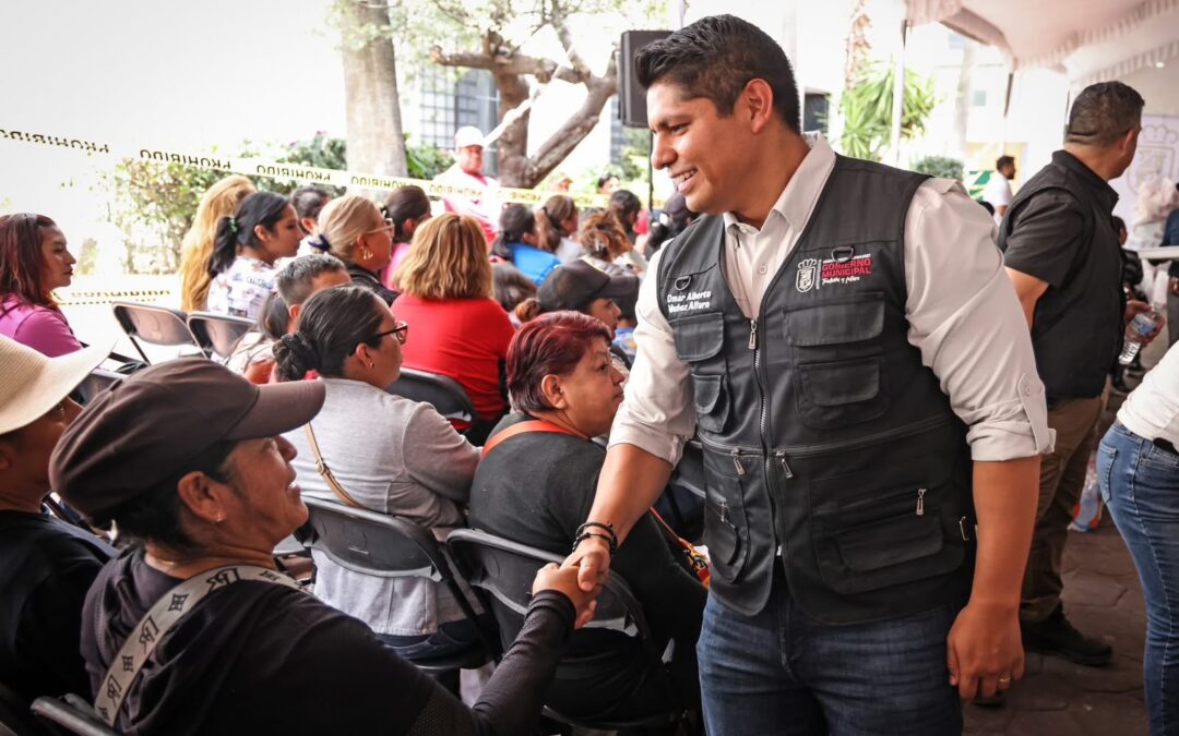En Cuautlancingo Omar Muñoz respalda a mil 500 familias con apoyos alimentarios