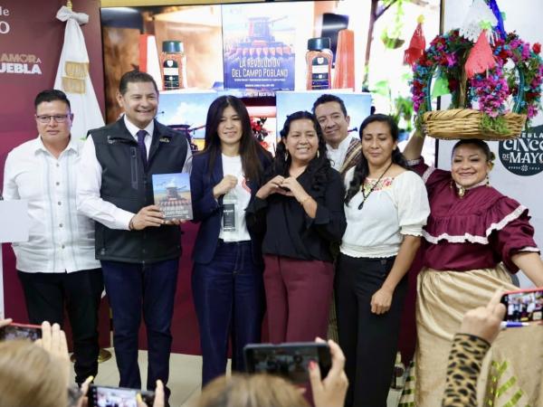 Agave poblano consolida liderazgo agroindustrial de Puebla en mercados mundiales: Alejandro Armenta