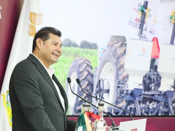 Gobierno del Estado de Puebla aplica modelo de desarrollo comunitario para generar riqueza.