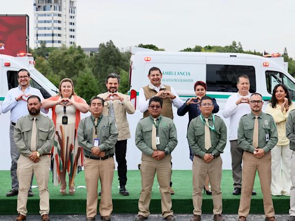 Gobierno federal y estatal suman esfuerzos para mejorar los servicios de salud y garantizar traslados seguros y oportuno en IMSS Puebla.