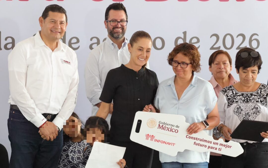 En Puebla Presidenta Sheinbaum pone fin a adeudos hipotecarios y entrega vivienda digna a familias.