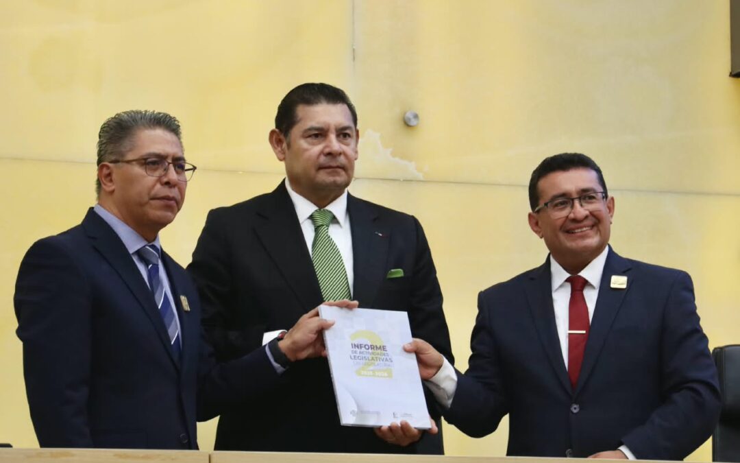 Con la presencia del Gobernador Armenta, presentó Pável Gaspar Segundo Informe de Actividades de la LXII Legislatura del Congreso de Puebla