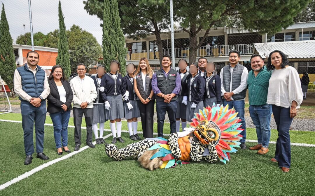 En Cuautlancingo Omar Muñoz impulsa el deporte en juventudes, entrega cancha en Sanctorum.