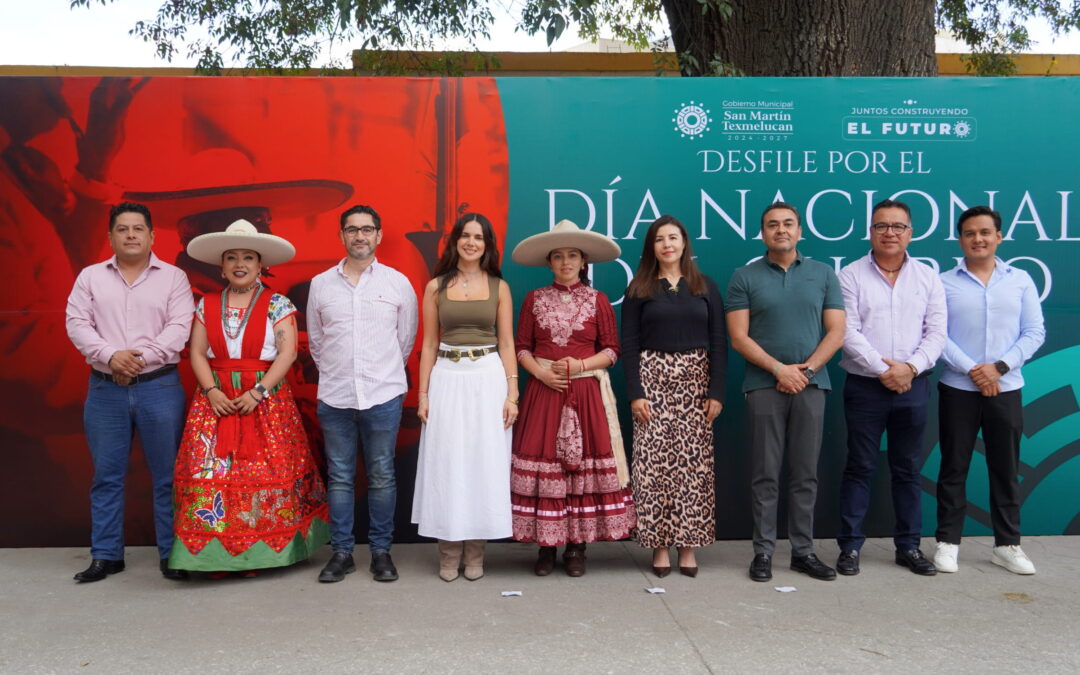 Conmemoran en San Martín Texmelucan el Día Nacional del Charro con desfile.